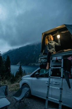 Quechua INFLATABLE ROOF TENT MH900 FRESH & BLACK 2 PERSON -Decathlon k2b48ce94f6facda1604041d474506d21