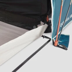 Quechua 4 Man Blackout Tent With Poles - Arpenaz 4.2 F&B -Decathlon k39df31a57fc4cf1ec12bef38e3b8285a