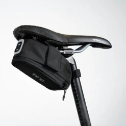 Riverside Saddle Bag Kit Easy M 0.6L + Multitool + 3 Tyre Lever 16 Riverside Saddle Bag Kit Easy M 0.6L + Multitool + 3 Tyre Lever -Decathlon kf03ff7db1f801c1a89cd785312a2dda6